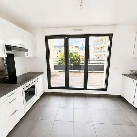 2 Avec Terrasse A Apartamento *