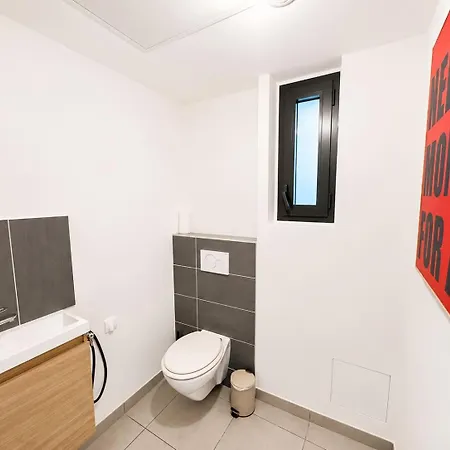 2 Avec Terrasse A Apartamento Courbevoie